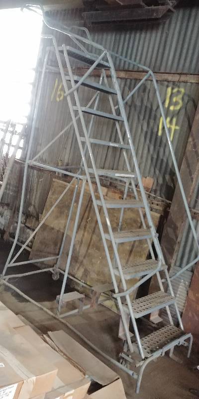 lot 6773 image: Cotterman Ladder