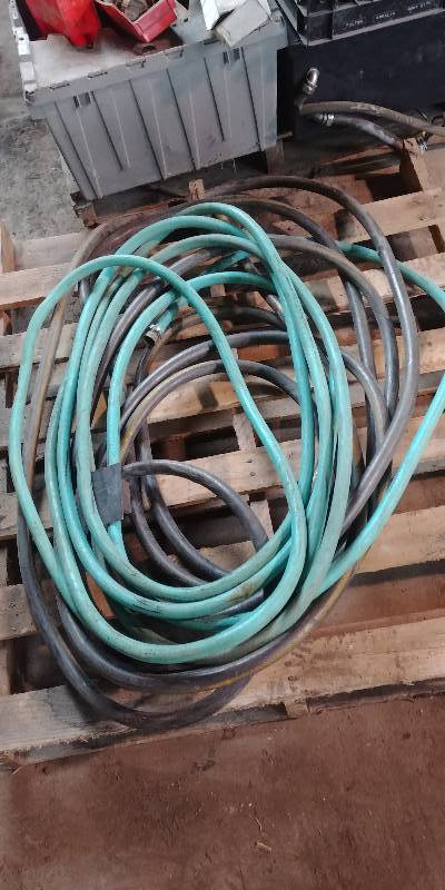 lot 6776 image: Lot of Water Hose