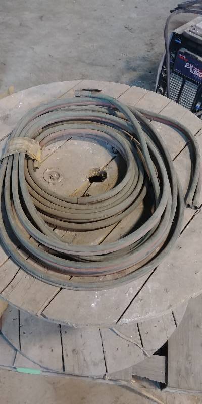 lot 6783 image: 2 Sets of Welding Hoses