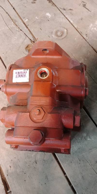 lot 6784 image: Eaton 70360 Pump