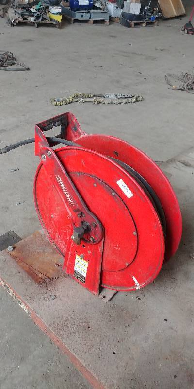 lot 6625 image: Reelcraft 81075 OHP Heavy Duty Dual Pedestal Grease Hose Reel