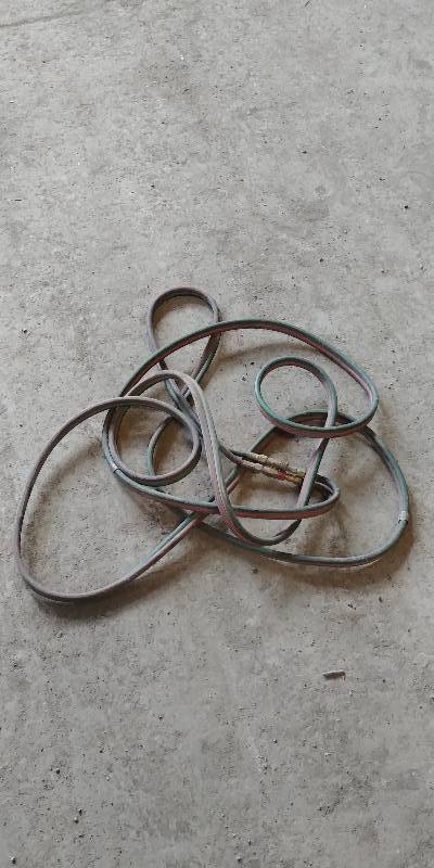 lot 6811 image: Welding Hose