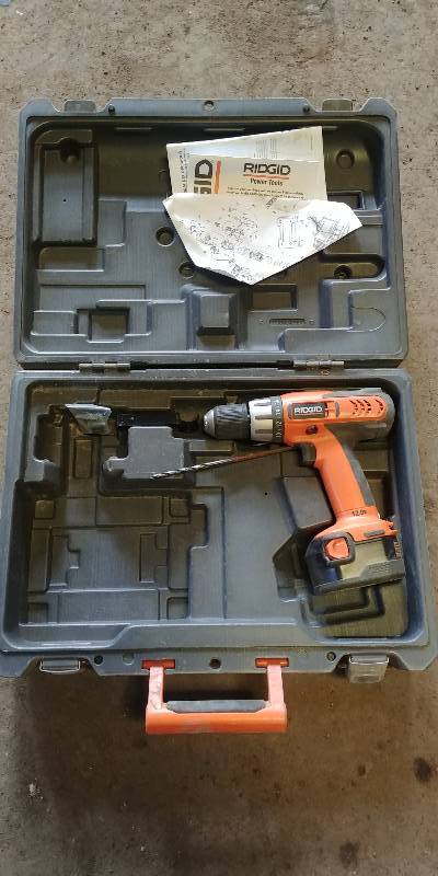 lot 6814 image: Ridgid 38 12 Volt Cordless Drill NO CHARGER