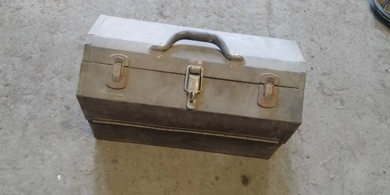 lot 6817 image: Kennedy Toolbox and Contents