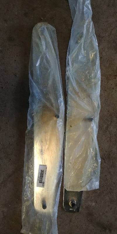 lot 6831 image: Set of 4 x 24 Chrome Mud Flap Weights