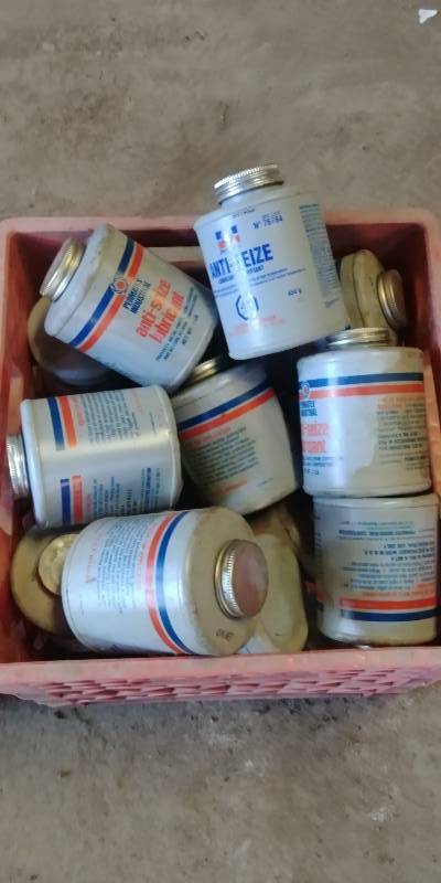 lot 6841 image: Crate of Anti-Seize Lubricant