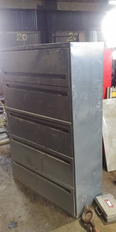 lot 6869 image: HON 5 Drawer Lateral File Cabinet