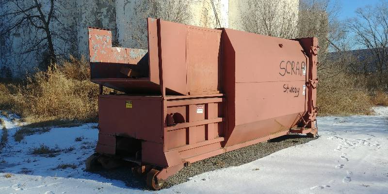 lot 9 image: 2 Yard Trash Compactor