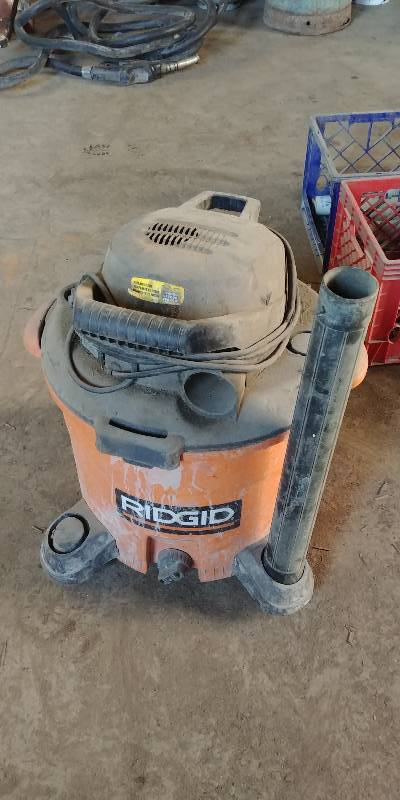 lot 6921 image: Ridgid 12 Gallon Wet Dry Vac