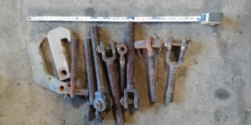 lot 6927 image: Lot of Turnbuckle Parts
