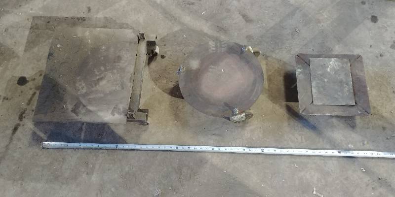 lot 6931 image: Heavy Duty Steel Carts