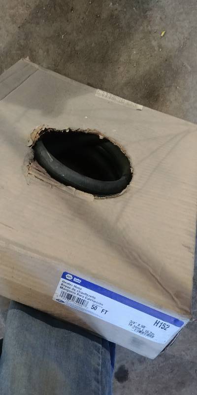 lot 6937 image: Box of Heater Hose 34