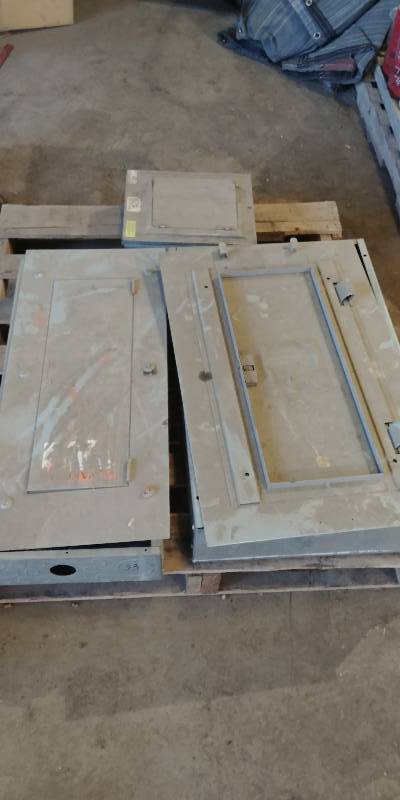 lot 6945 image: Lot of Electrical Panels