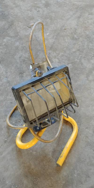 lot 6956 image: Halogen Work Light