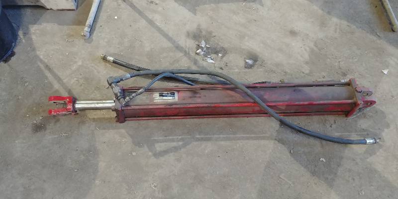 lot 6963 image: Hydraulic Cylinder