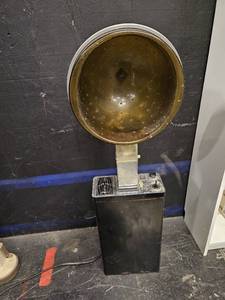 lot 118 image: Vintage 1960s BELVEDERE COMPANY First Lady hair dryer, untested
