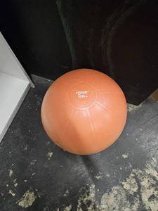 lot 155 image: Small 55cm Fitness Gear exercise ball, needs a little air but still good condition