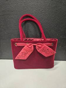 lot 166 image: Very cute red small hand bag that feels like velvet