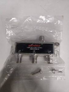 lot 168 image: Antronix 3-way splitter 5-1000MHs, CMC2003H-A, brand new