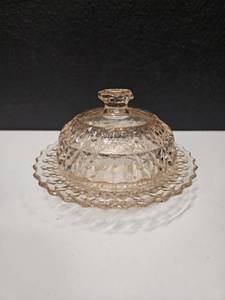 lot 218 image: Vintage Jeannette Glass Co Depression Pink Holiday Buttons And Bows Butter or Jam Dish