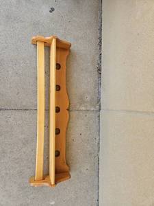 lot 232 image: Long Wooden Display shelf that has bar to hang Quilt on
