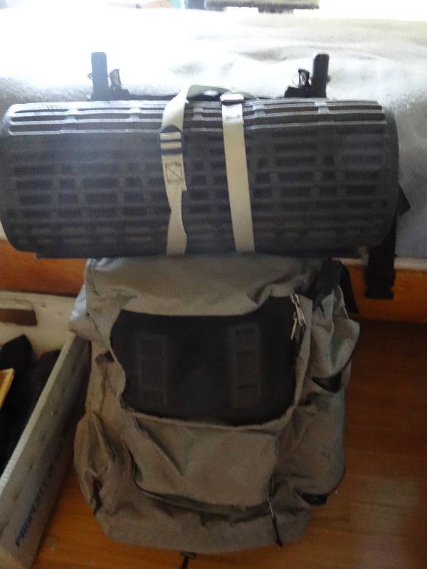 lot 6533 image: Backpack & Content of Box
