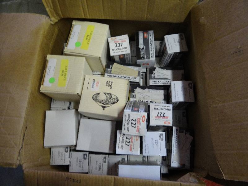 lot 6546 image: Box of Light Bracket Kits