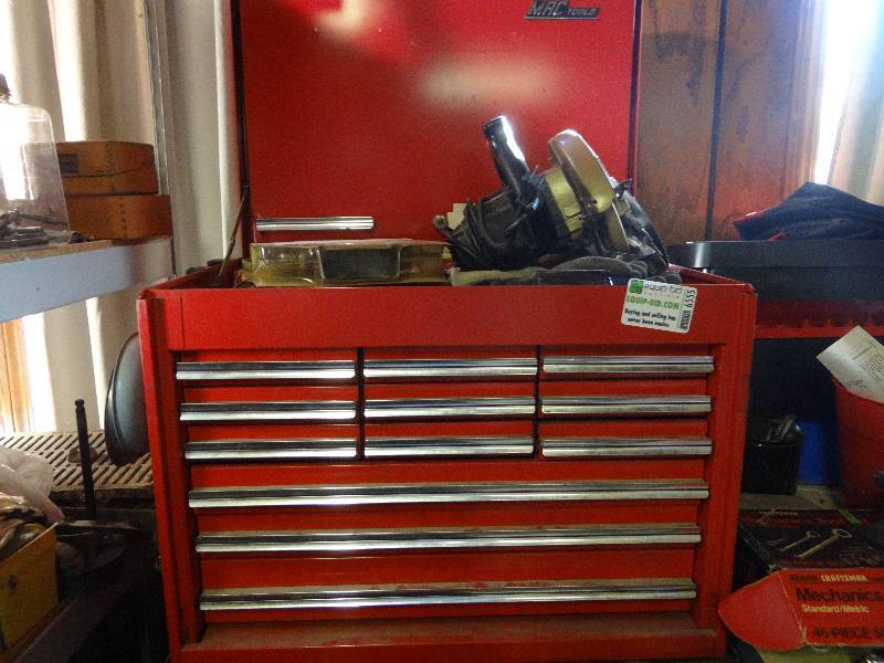 lot 6555 image: Red Tool Box & Contents
