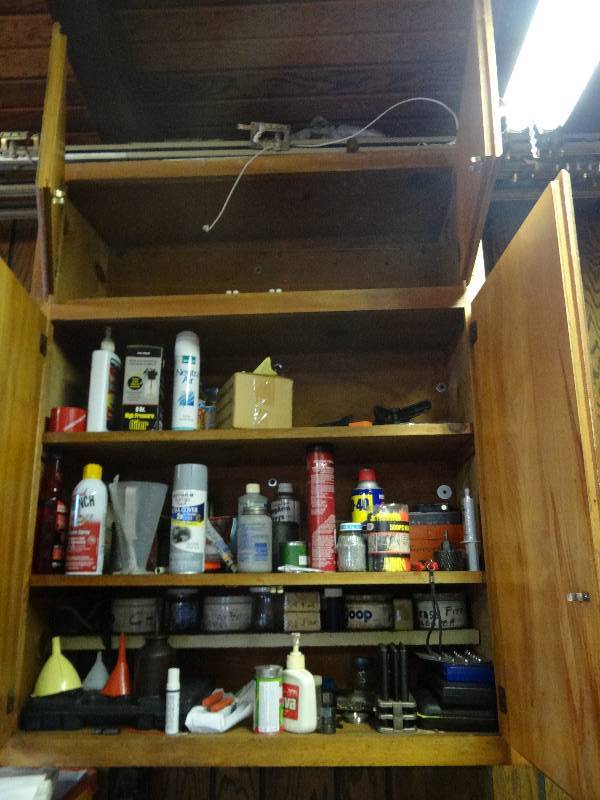 lot 6569 image: Contents of Cabinet
