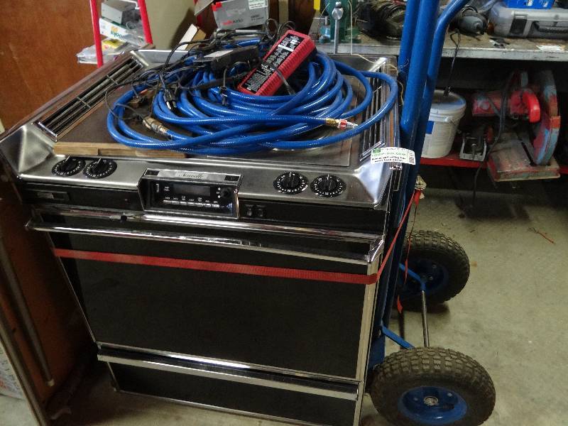 lot 6571 image: Stove, Dishwasher, Dolly, & Lots of Misc.,