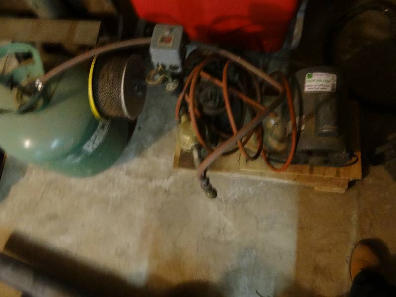 lot 6241 image: Homemade Compressor  Pump