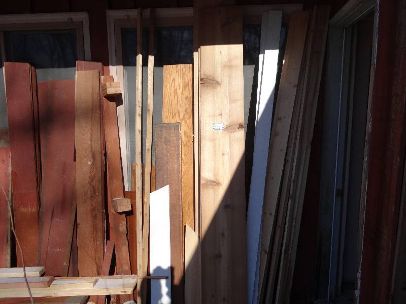 lot 6263 image: Huge Lot of Lumber & Building Supplies