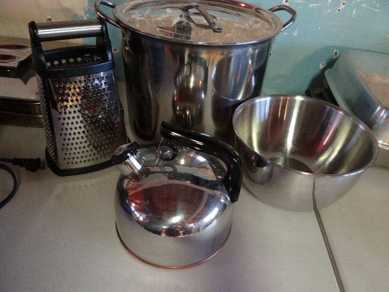 lot 6284 image: Misc. Lot of Kitchen Gadgets