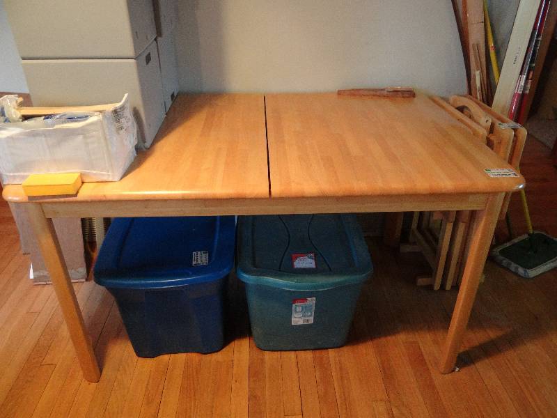 lot 6299 image: Kitchen Table