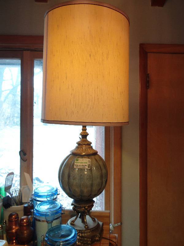 lot 6301 image: Big Lamp