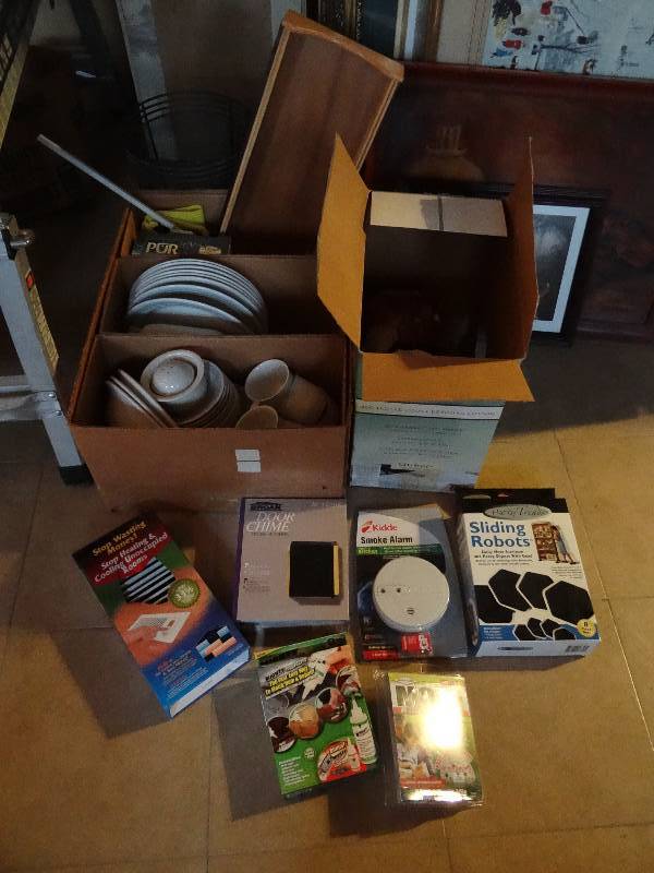 lot 6339 image: Misc. Lot of Home Items