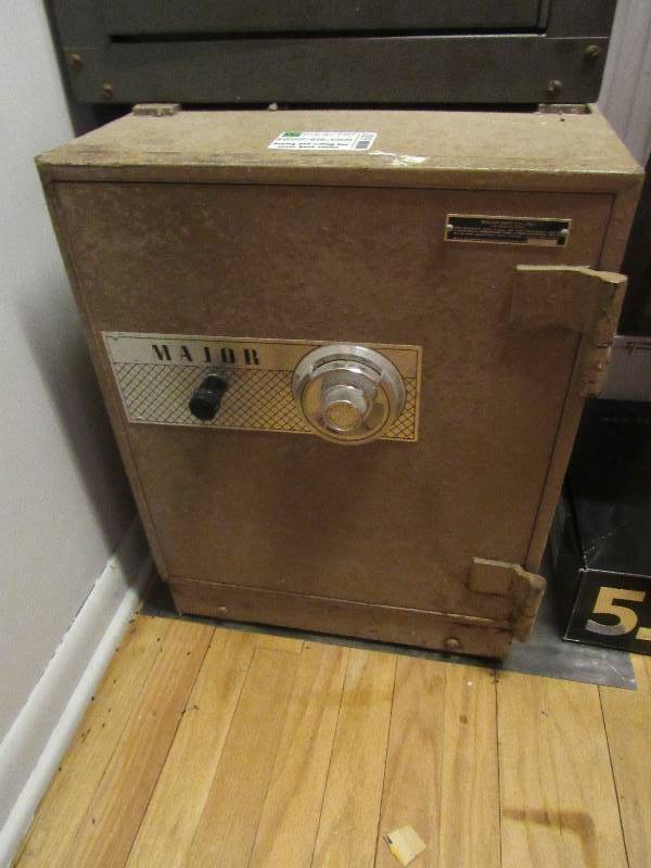 lot 6507 image: Major Safe