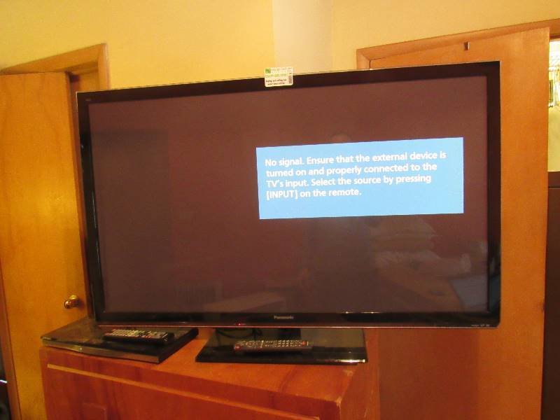 lot 6512 image: Panasonic 50 Plasma HDTV & Samsung Blu-ray Disc Player