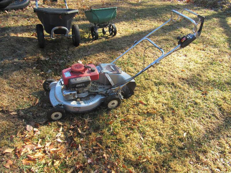 lot 6197 image: Honda Self Propel - Push Mower