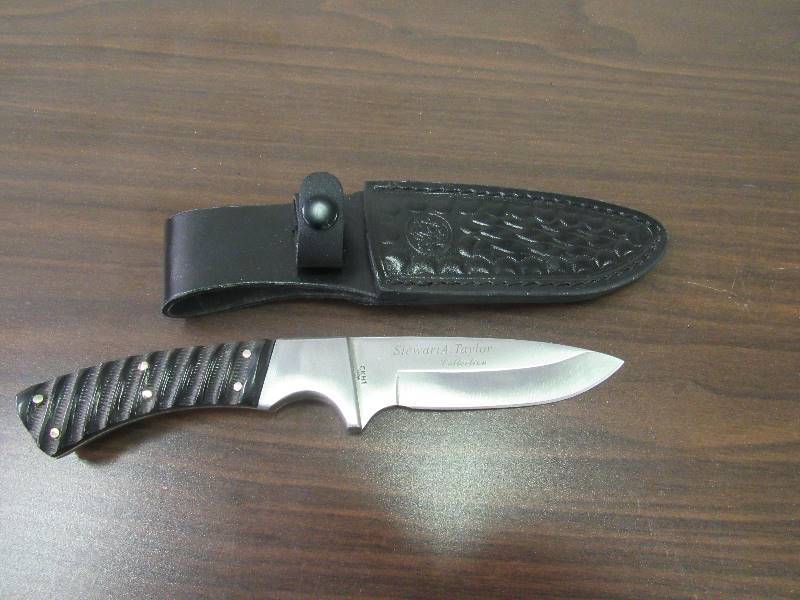 lot 6216 image: Stewart A Taylor Knife & Case