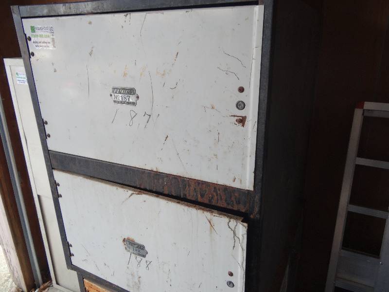 lot 6225 image: Antique Metal Cabinet #1- 2 Door