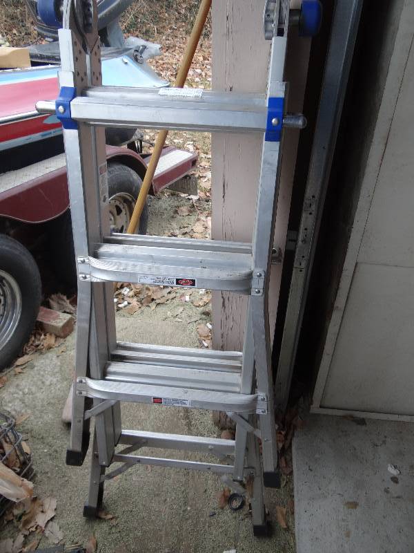 lot 6228 image: Werner Foldable Ladder - 14