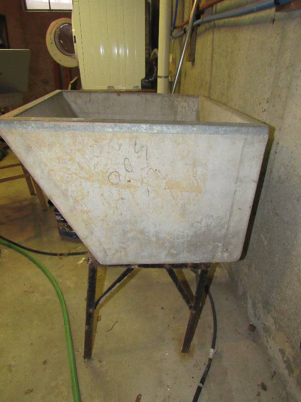 lot 6410 image: Cement Sink with metal base 24 x 24 x 14 (33 overall height)