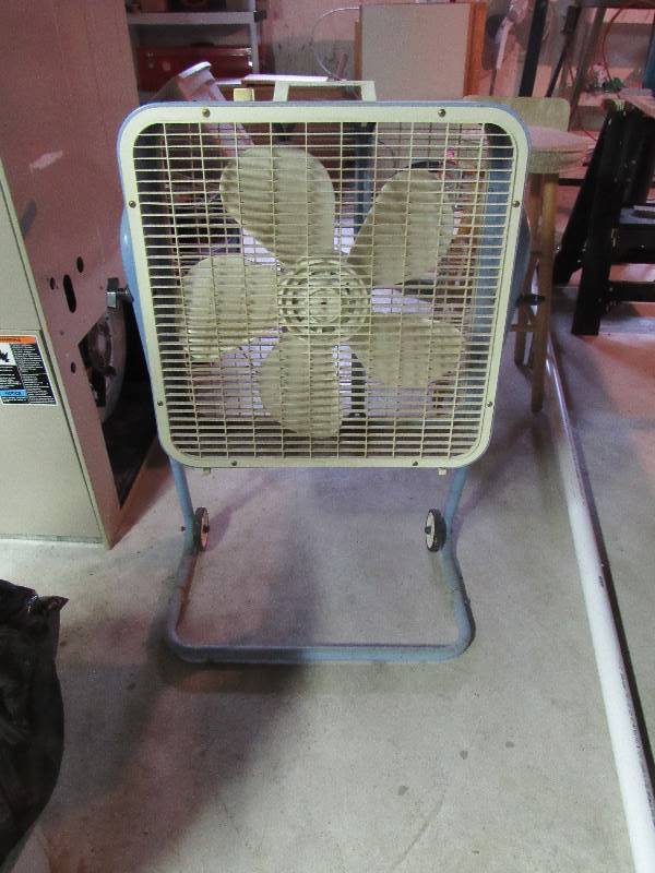 lot 6470 image: Box Fan on stand with wheels
