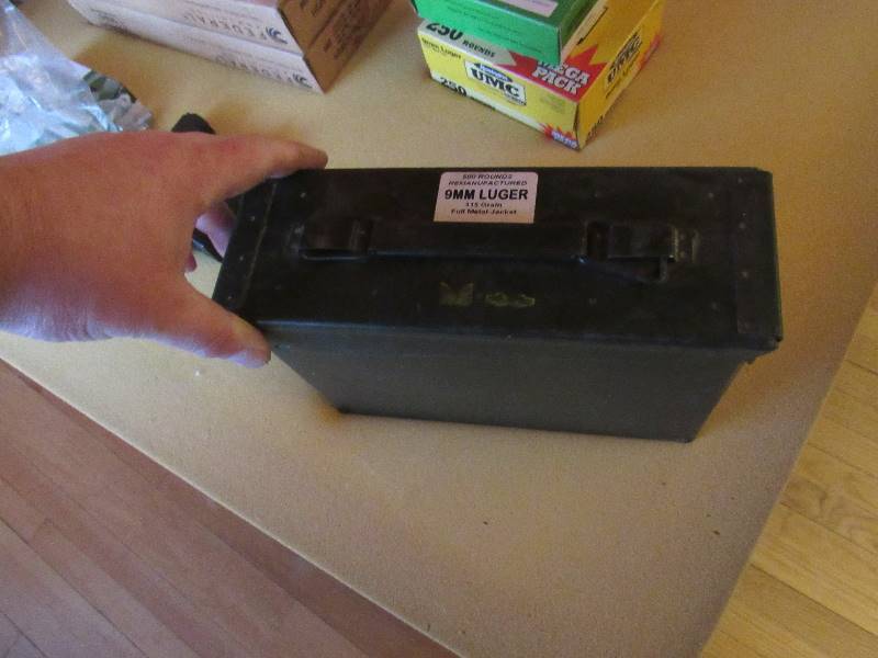 lot 6495 image: (500) rounds 9 mm Luger, 115 grain ammo in metal ammo box