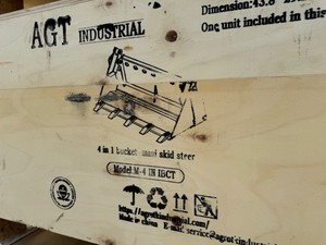 lot 20359 image: Unused 4 in 1 Mini Skid Steer Bucket