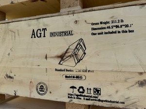 lot 20372 image: Unused 45 Smooth Bucket for Mini Skid Steer