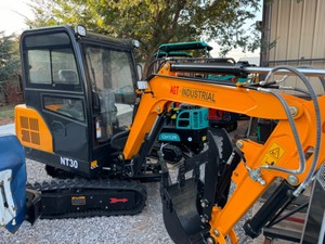 lot 20374 image: Unused NT 30 AGT 3 ton Mini & Small Excavator Kubota Engine Diesel CEEPA