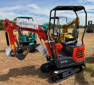lot 20396 image: Unused MX15R Mini Excavator with Canopy and Manual Thumb