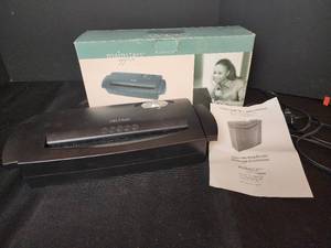lot 108 image: 5-SheetStrip Cut Paper Shredder